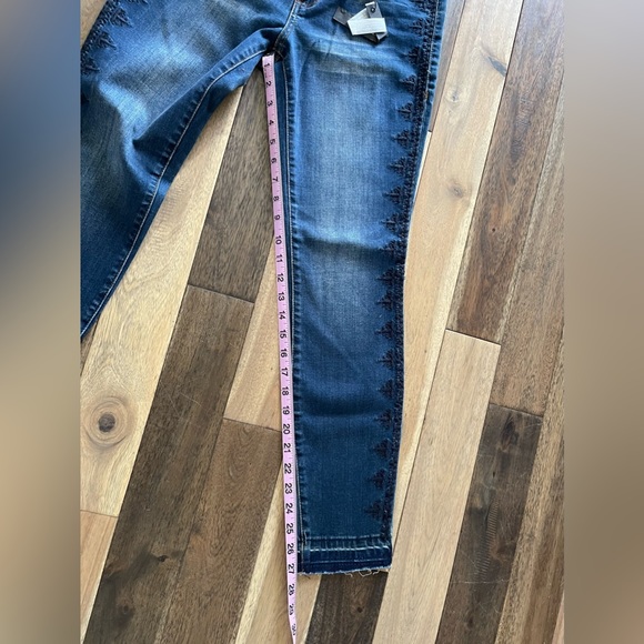 STS Blue Skinny Jean - Picture 3 of 4